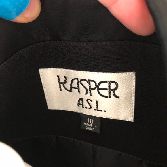 Black Kasper suit - Picture 5 of 8